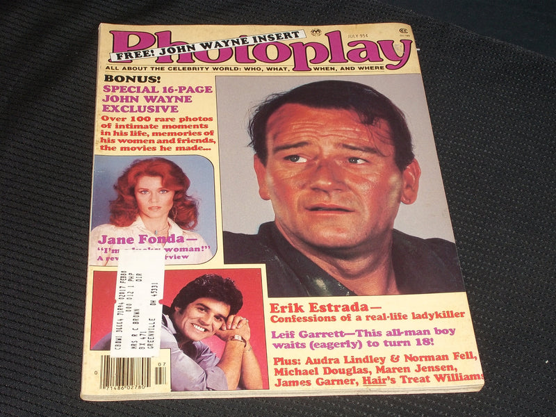 1979 JULY PHOTOPLAY MAGAZINE - JOHN WAYNE FRONT COVER - E 927