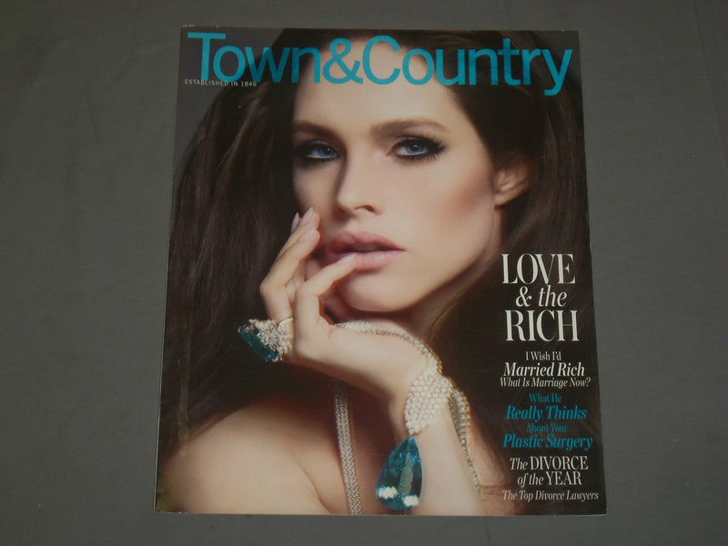 2011 FEBRUARY TOWN & COUNTRY MAGAZINE - LOVE AND THE RICH - B 6200