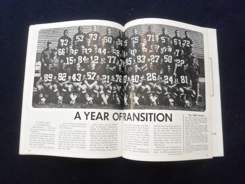 1969 GREEN BAY PACKERS YEARBOOK - 50TH ANNIVERSARY - BART STARR - SP 5454H