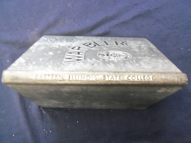 1957 WARBLER EASTERN ILLINOIS STATE COLLEGE YEARBOOK - CHARLESTON, IL - YB 3315