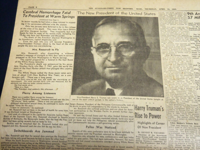 1945 APRIL 12 CEREBRAL HEMORRHAGE FATAL TO PRESIDENT - EXTRA NEWSPAPER - NP 4883