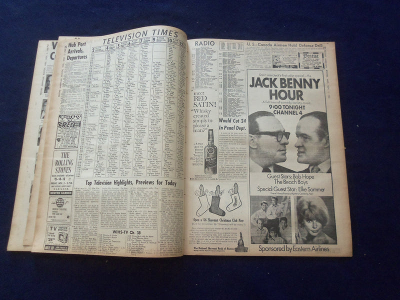 1965 NOV 3 BOSTON RECORD AMERICAN NEWSPAPER - MRS. HICKS TOPS ALL - NP 6317