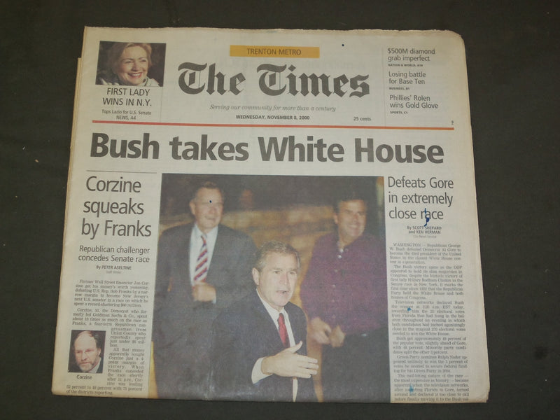 2000 NOVEMBER 8 NEWSPAPER - GEORGE BUSH ELECTED PRESIDENT - NP 3186