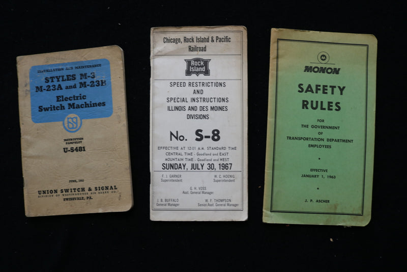 1930'S-1970'S RAILROAD EPHEMERA - LOT OF 25 PIECES - O 3675