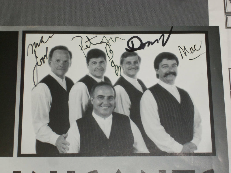 ASSORTED ENTERTAINER 8 X 10 AUTOGRAPHED PHOTOS - LOT OF 6 - J 4078