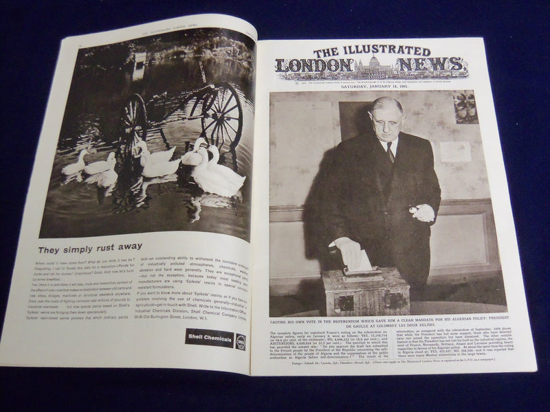1961 JANUARY 14 ILLUSTRATED LONDON NEWS MAGAZINE - PRES. DE GAULLE - E 8079