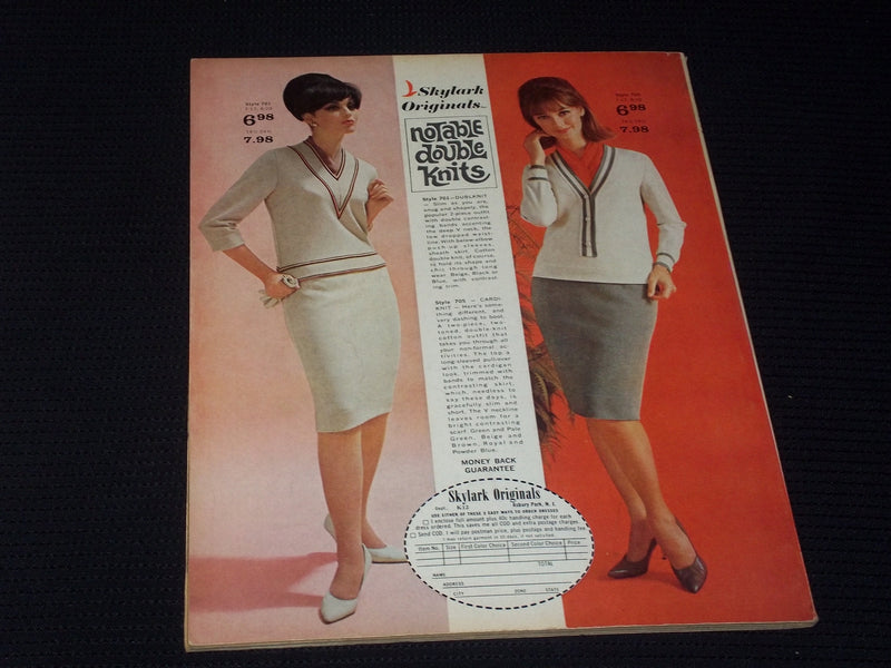 1965 DECEMBER MOVIELAND & TV TIME MAGAZINE - SANDRA DEE & LIZ TAYLOR - E 3901
