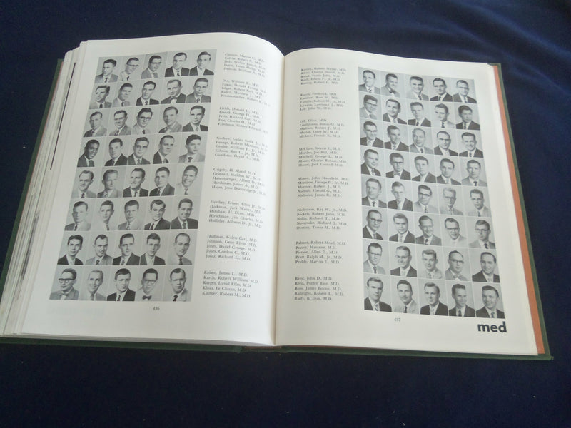 1955 ARBUTUS INDIANA UNIVERSITY YEARBOOK - BLOOMINGTON, INDIANA - YB 2633