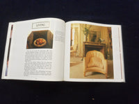 1982 FRENCH STYLE HARDCOVER BOOK BY SUZANNE SLESIN & STAFFORD CLIFF - KD 8340