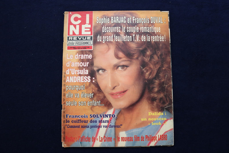 1983 AUGUST 18 CINE REVUE MAGAZINE - SOPHIE BARJAC COVER - E 22103