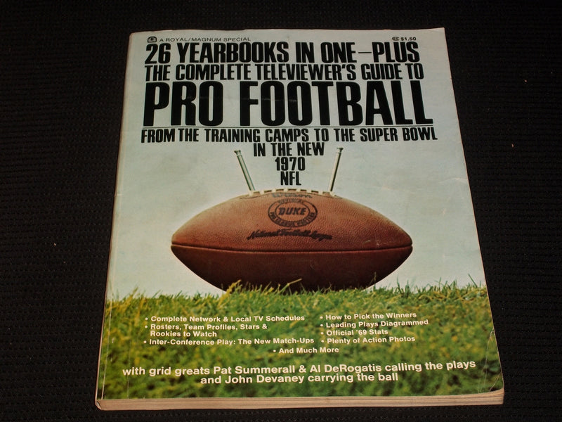 1970 TELEVIEWER'S GUIDE TO PRO FOOTBALL MAGAZINE - NFL FRONT COVER - E 3633