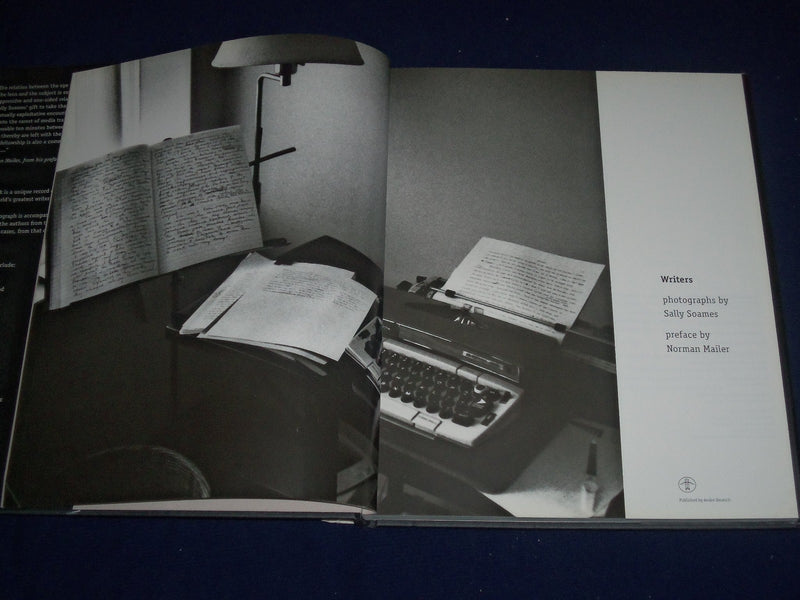 1995 WRITERS PHOTOGRAPHS HARDCOVER BOOK BY SALLY SOAMES - SUPER PHOTOS - KD 1914