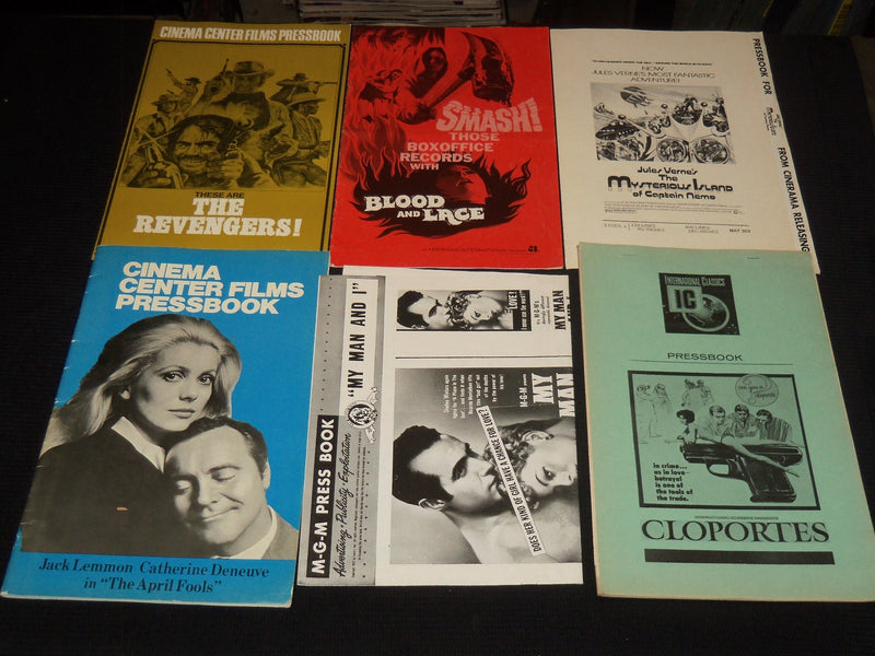 1970'S ASSORTED MOVIE PRESSBOOKS - 18 PIECES - O 3803