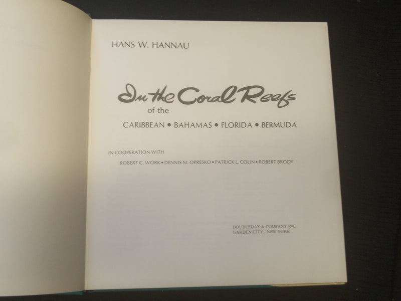 1974 IN THE CORAL REEFS OF THE BAHAMAS, FLORIDA & BERMUDA HARDCOVER BOOK- R 735E