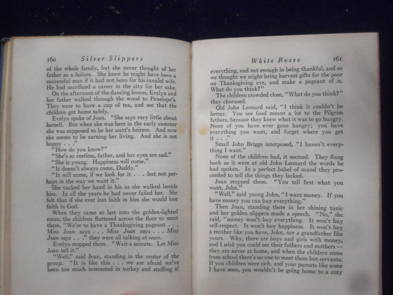 1928 SILVER SLIPPERS HARDCOVER BOOK BY TEMPLE BAILEY - KD 9036
