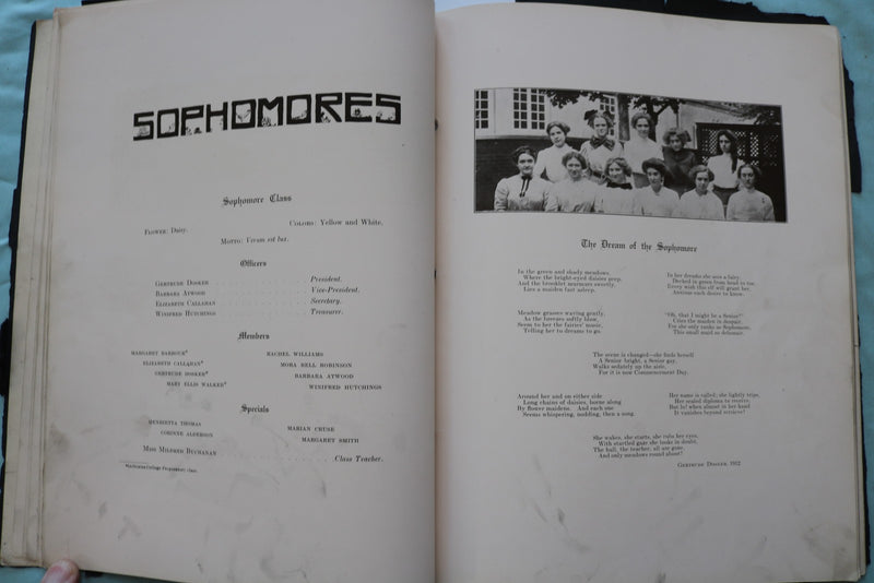 1910 & 1915 PANDAISIA - KENTUCKY HOME SCHOOL YEARBOOKS - LOT OF 2 - K 3310