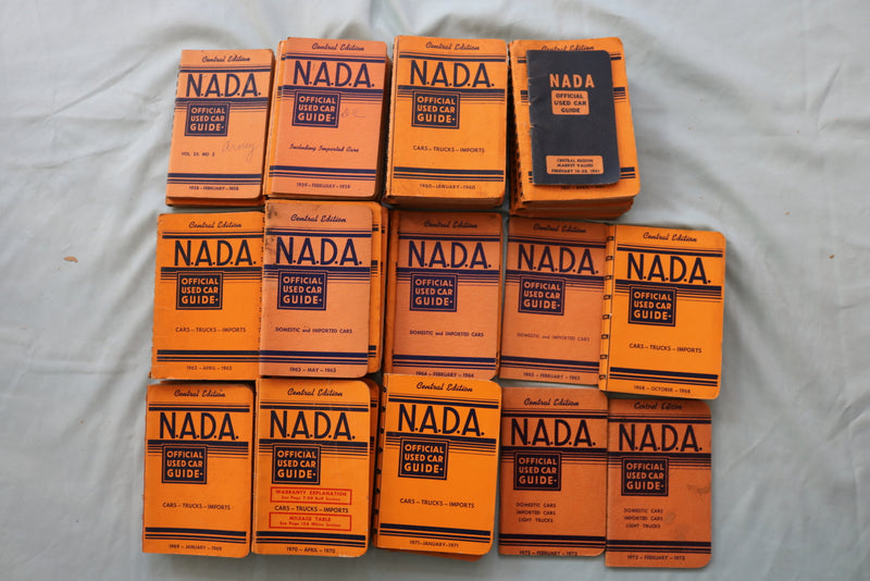 1958-1973 N.A.D.A. OFFICIAL USED CAR GUIDE - CENTRAL EDITION - LOT OF 54- O 3725