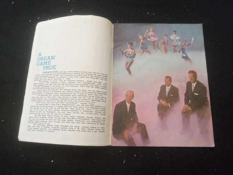 1961 SHIPSTADS & JOHNSON ICE FOLLIES SOUVENIR PROGRAM - SILVER JUBILEE - B 1140V