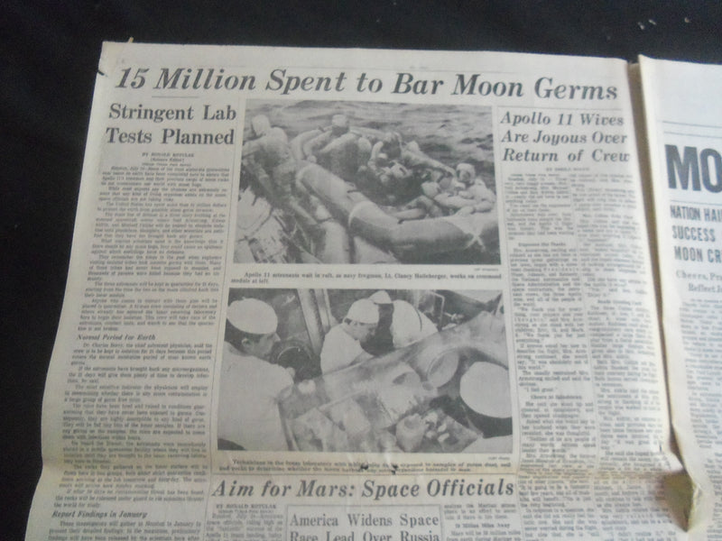 1969 JULY 25 CHICAGO TRIBUNE NEWSPAPER - A DAY OF TRIUMPH! - SPLASHDOWN- NP 5849