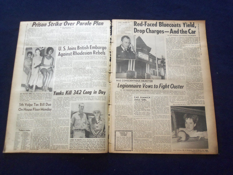 1965 NOV 13 BOSTON RECORD AMERICAN NEWSPAPER-200 PRISON CONVICTS STRIKE -NP 6310