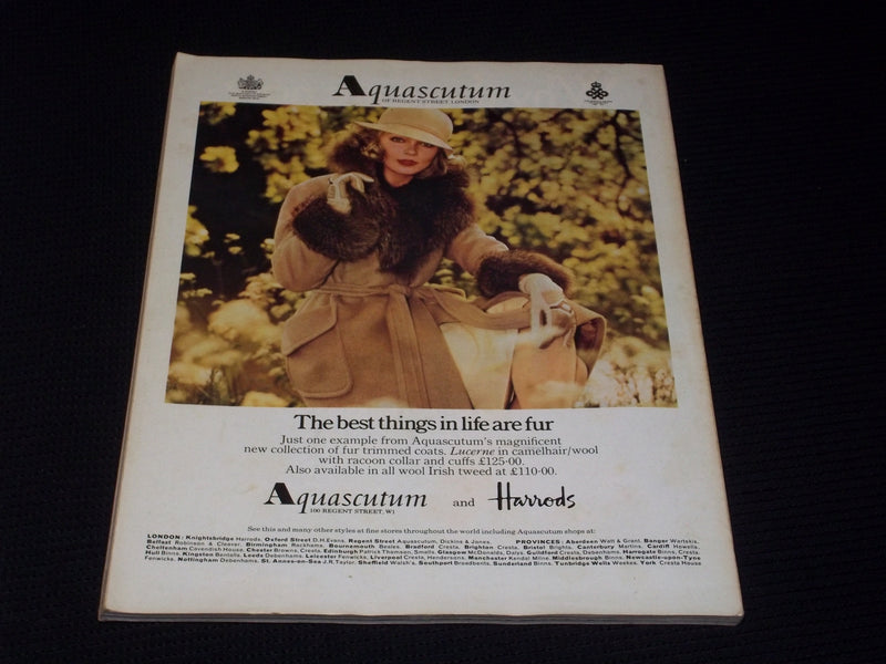 1974 SEPTEMBER 15 VOGUE UK MAGAZINE - NICE FASHION FRONT COVER - E 5651