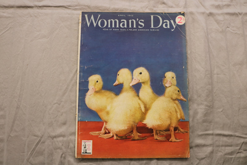 1942 APRIL WOMAN'S DAY MAGAZINE - DUCKLINGS COVER - B 1113P