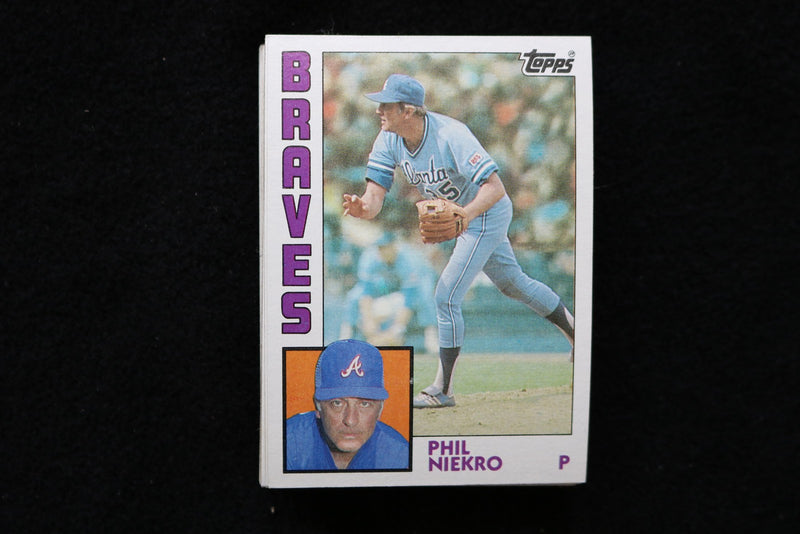PHIL NIEKRO 1984 TOPPS BASEBALL CARDS - CARD #650 - NM-MT - LOT OF 32 - #49