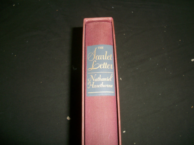 1946 SCARLET LETTER BOOK BY NATHANIEL HAWTHRONE WITH SLIP CASE - KD 596