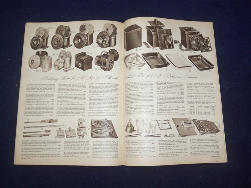 1953 MONTGOMERY WARD PHOTOGRAPHIC CATALOG - SOFTCOVER - J 9304