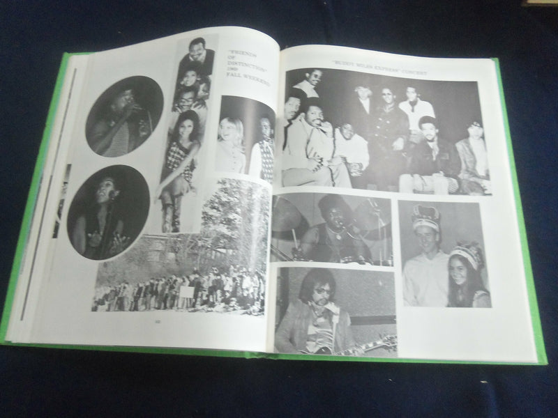 1970 CAYUGAN ITHACA COLLEGE YEARBOOK - ITHACA, NEW YORK - YB 2777