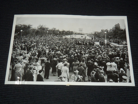 1942 I AM AN AMERICAN RALLY PRESS PHOTO - 7x11 - #53