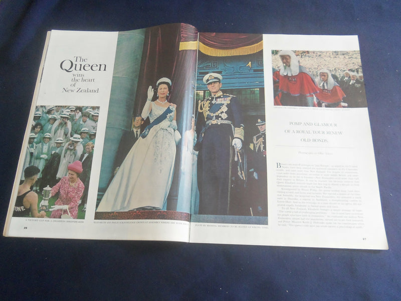 1963 APRIL 27 THE SATURDAY EVENING POST MAGAZINE -QUEEN IN NEW ZEALAND- SP 1219N