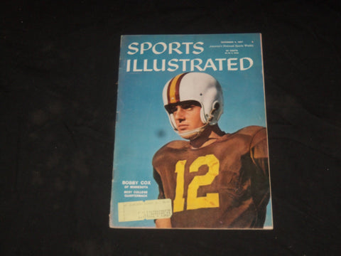 1957 NOVEMBER 4 SPORTS ILLUSTRATED MAGAZINE - BOBBY COX OF MINNESOTA - SP 8856
