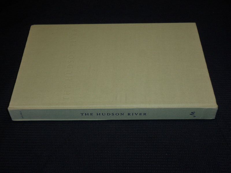 1995 THE HUDSON RIVER HARDCOVER BOOK BY JAKE RAJS - GREAT PHOTOS - R 713B