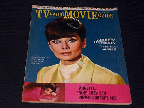 1966 DECEMBER TV RADIO MOVIE GUIDE MAGAZINE - AUDREY HEPBURN COVER - E 13204
