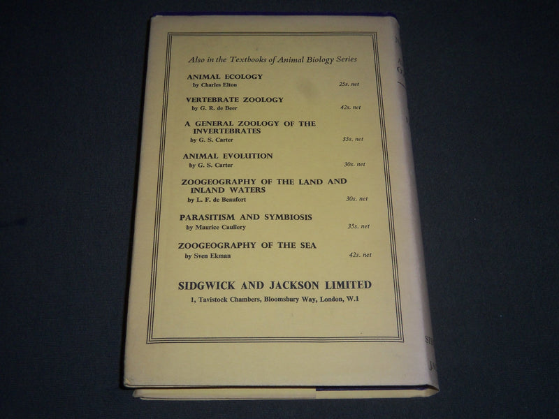 1960 THE NATURE OF ANIMAL COLOURS BY FOX & VEVERS BOOK - KD 4153