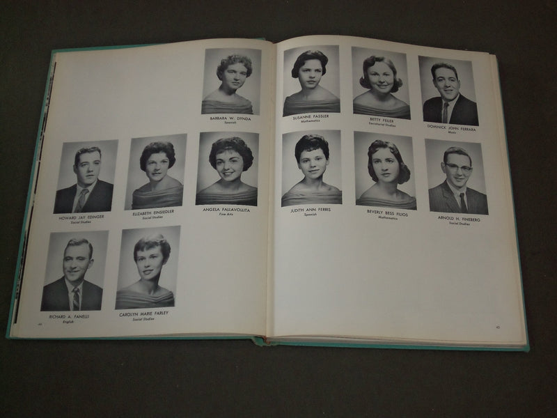 1960 LA CAMPANA MONTCLAIR STATE UNIVERSITY YEARBOOK - NEW JERSEY - YB 1126