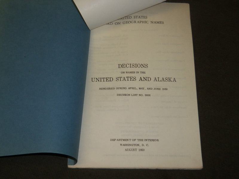 1950 AUGUST DECISIONS ON NAMES IN THE UNITED STATES AND ALASKA BOOK - J 3550