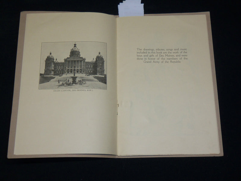 1926 SEPTEMBER G-A-R ENCAMPMENT PROGRAM - DES MOINES - AMERICAN FLAG - J 6089