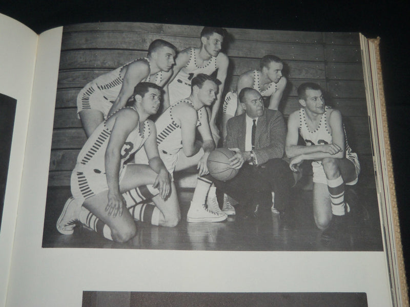 1962 LA CAMPANA MONTCLAIR STATE COLLEGE YEARBOOK - NEW JERSEY - YB 1609