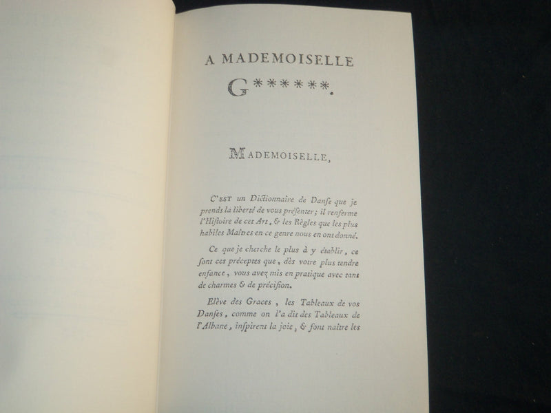 1974 DICTIONNAIRE DE DANSE BOOK BY CHARLES COMPAN - LESLIE GETZ LIBRARY- KD 5671