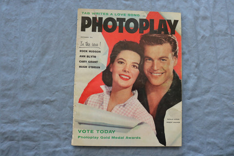 1957 DECEMBER PHOTOPLAY MAGAZINE - NATALIE WOOD & ROBERT WAGNER COVER - SP 1196E