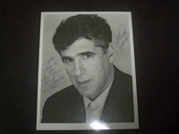 ELLIOTT GOULD AUTOGRAPHED 8X10 PHOTOGRAPH - J 6274