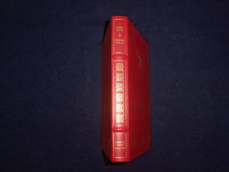 1984 FOREIGN AFFAIRS HARDCOVER BOOK BY ALISON LURIE -SIGNED 1ST EDITION- KD 8971