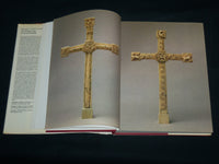 1994 THE CLOISTERS CROSS ITS ART AND MEANING HARDCOVER BOOK - R 702X