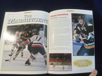 1993 HOCKEY SUPERSTARS 1000 POINT PLAYERS MAGAZINE - KIDS CAN PRESS - F 254V