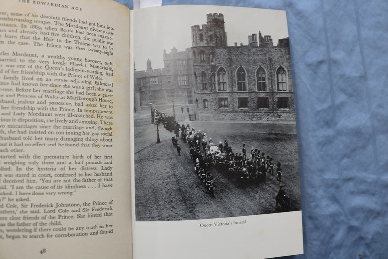 1964 THE EDWARDIAN AGE HARDCOVER BOOK BY R. J. MINNEY - KD 9378