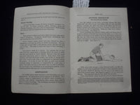 1930'S FIRST AID SOFTCOVER BOOK - METROPOLITAN LIFE INSURANCE COMPANY - J 9629