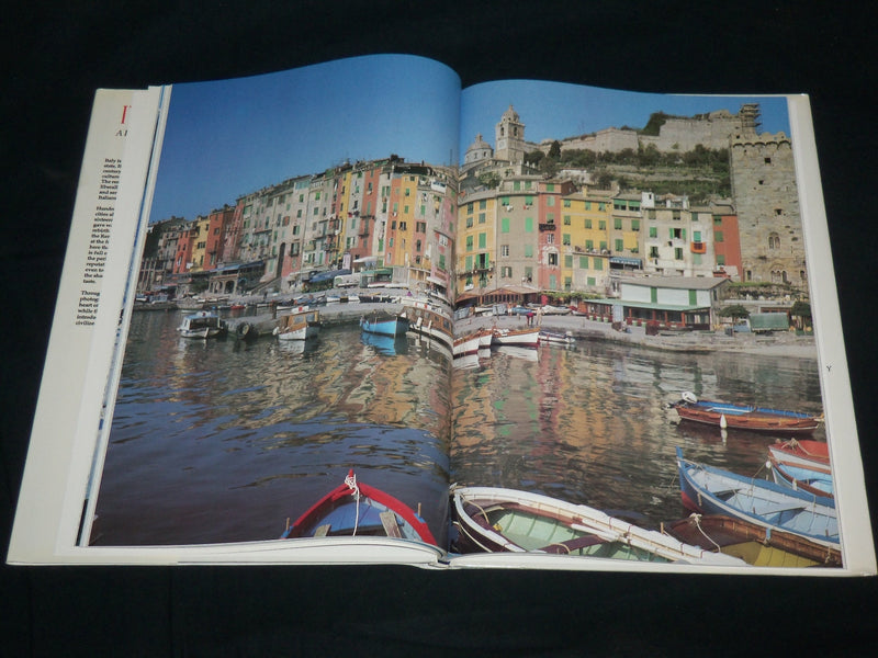1991 ITALY A PHOTOGRAPHIC JOURNEY HARDCOVER BOOK BY RUPERT MATTHEWS - I 2053