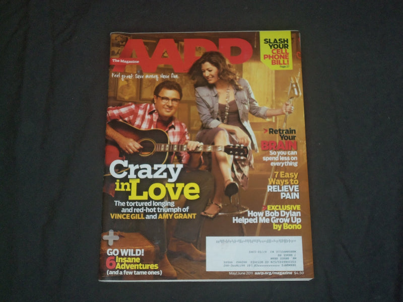 2011 MAY/JUNE AARP MAGAZINE - VINCE GILL & AMY GRANT COVER - B 952